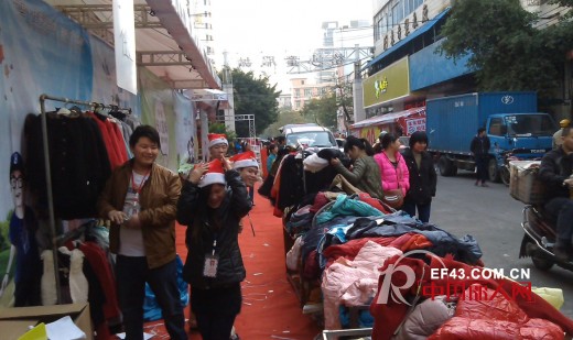 卡儿菲特品牌童装冬装产品特卖会正在进行中