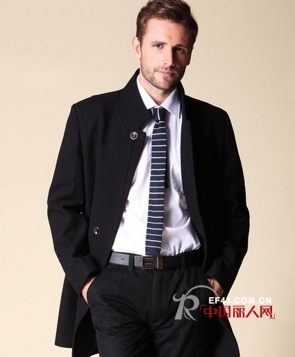 英伦绅士风搭配 简单中透露魅力非凡