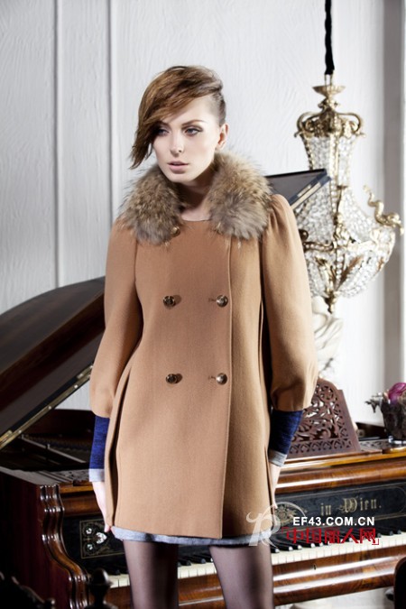 成熟的女人怎么装扮 中长款服装搭配