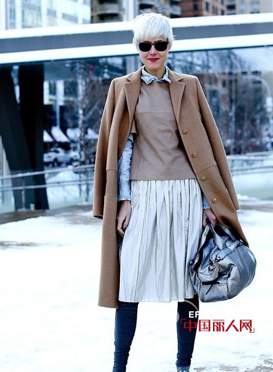 驼色大衣怎么搭配 驼色服装搭配