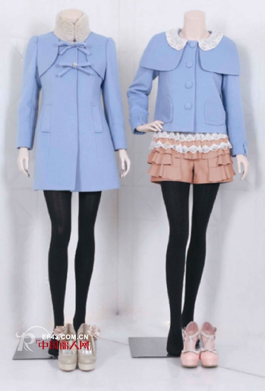 冰淇淋色大衣好卖萌给深色放个假