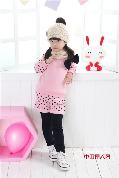 波点什么款式比较流行 波点装搭配