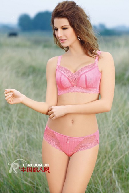 严寒冬日 用面料与色彩粉饰温暖正能量