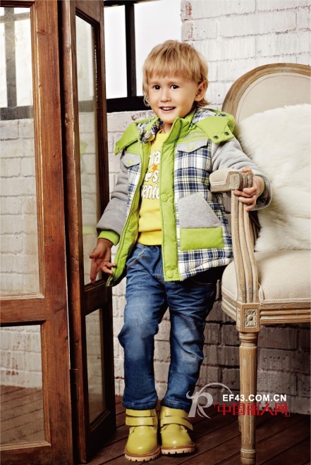 节日除了红色还有什么颜色比较流行 节日服装搭配