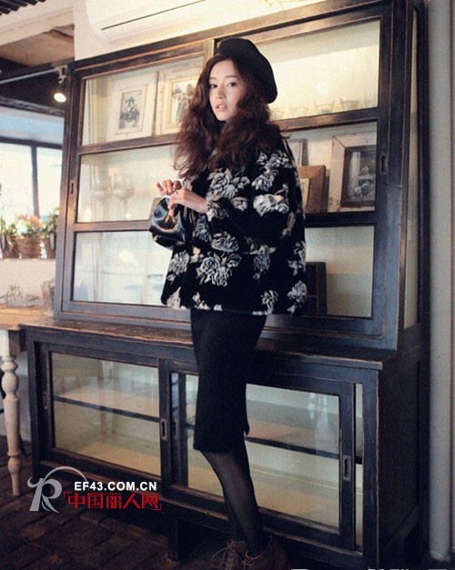 显瘦长裙怎么搭配更显身材