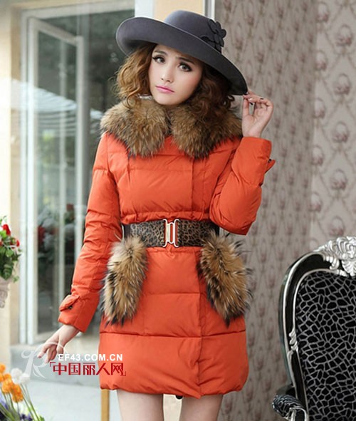长款羽绒服怎么款式的更显瘦