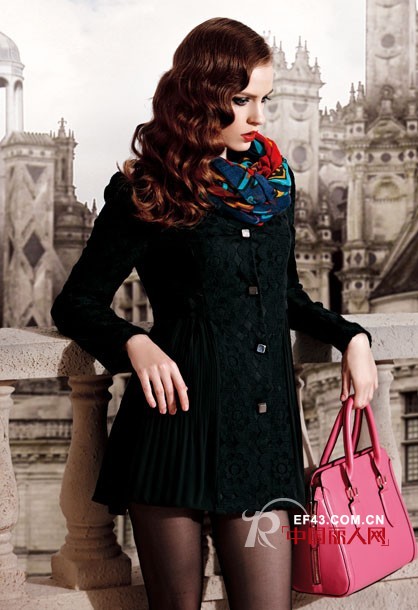 成熟的女人怎么搭配服装 毛呢外套新款搭配