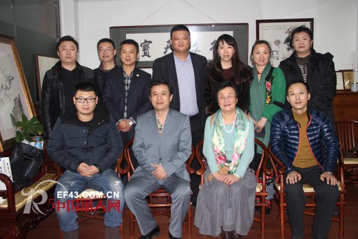 时亦潮男挺近东北 联手黑吉辽服装巨头抢占“潮头”