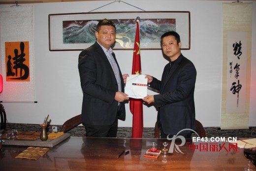 时亦潮男挺近东北 联手黑吉辽服装巨头抢占“潮头”