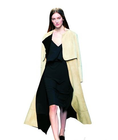 像外套一样穿睡袍 调整风格时髦指数爆棚