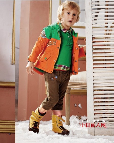 哪两个颜色拼接比较好看 什么款式拼接比较流行