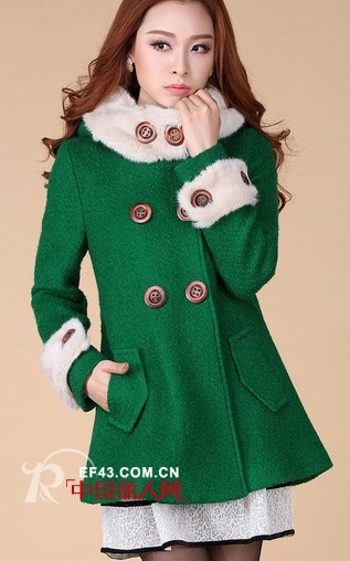 减龄糖果色大衣搭配 皮草连帽斗篷型毛呢大衣