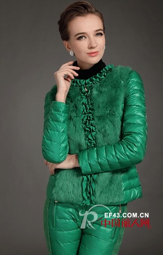 怎么穿出时尚感 俏皮气质两不误穿搭技巧