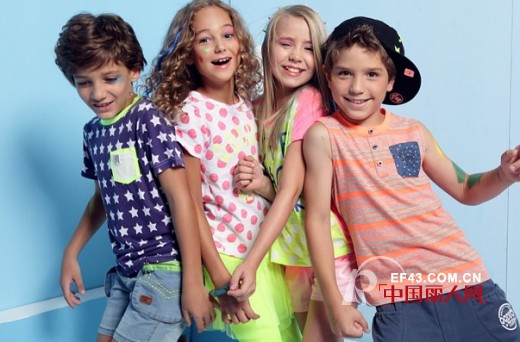 可可鸭童装荣获“中国十大•十佳童装品牌”称号