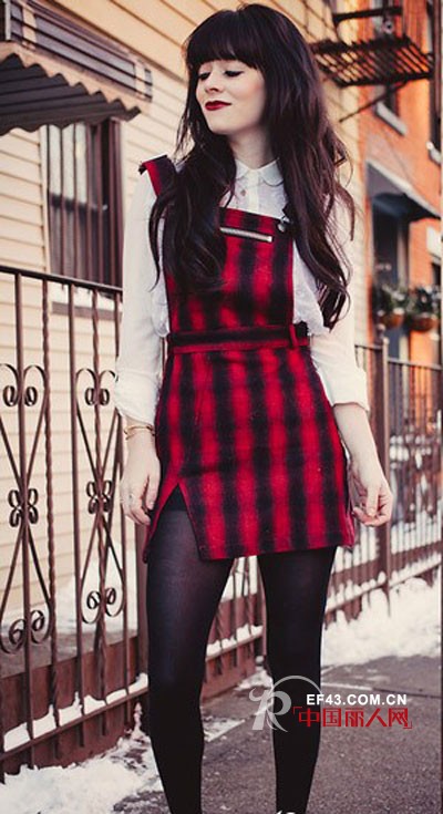 冬天背带装怎么搭配 背带装搭配推荐