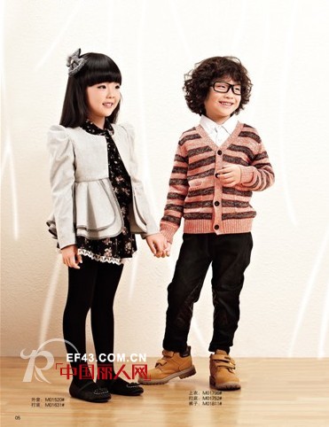 小外套怎么搭配 什么款式外套比较流行