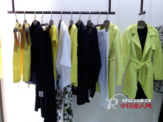 热烈庆祝LE SERBIE奕色女装成功进驻张家口尚峰国际购物广场