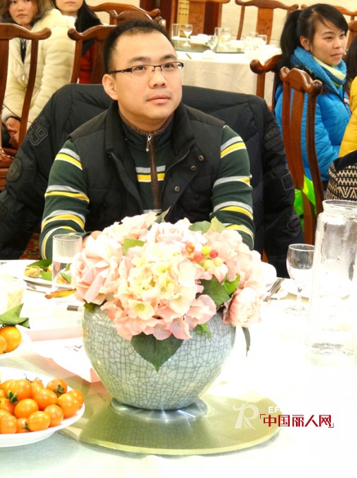 小乖在线童装2013年终大会圆满成功