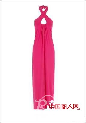 红色婚纱礼服应该如何准备