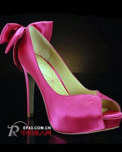 红色婚纱礼服 中式红色婚礼