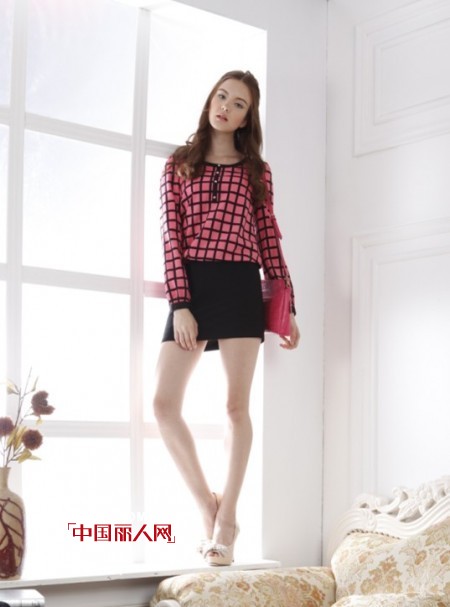 今年格子款式流行吗 格子款式怎么搭配