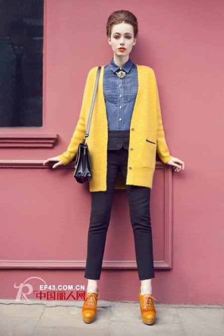 早春服装该怎么穿 亮色小外套搭配