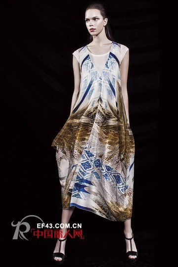 2014春夏新品连衣裙 极简印象来袭