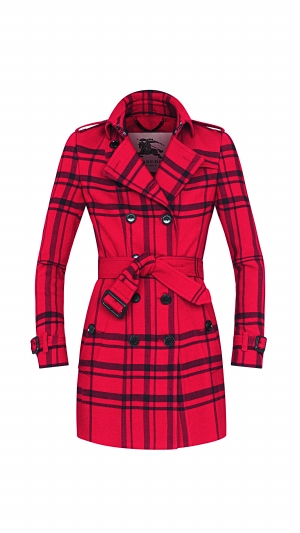 “马”上英伦风 悉数大牌时尚的马年元素