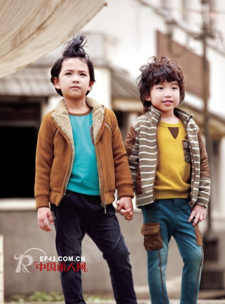 男童服装内搭什么款式 外套内搭穿什么好看