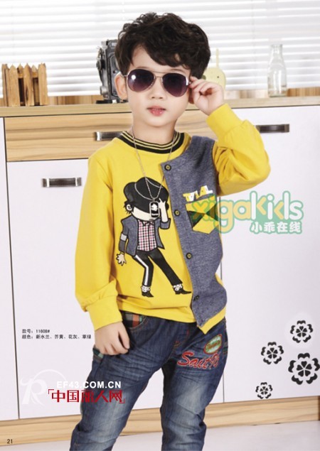 黄色配什么颜色好看 卫衣T恤配什么裤子好看