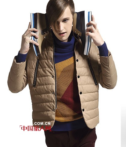 一改笨重形象 教您羽绒服怎么搭配出青春气息