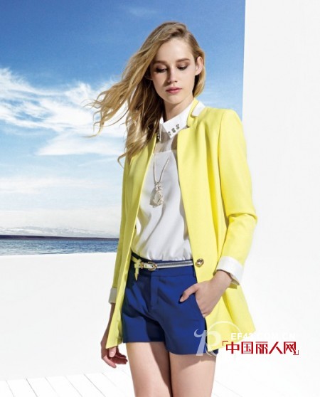 黄色小西装配什么好看 黄色上衣配什么裤子好看