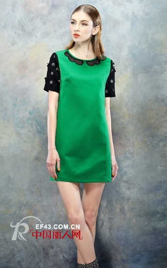 修身打底连衣裙搭配 短袖连衣裙搭配