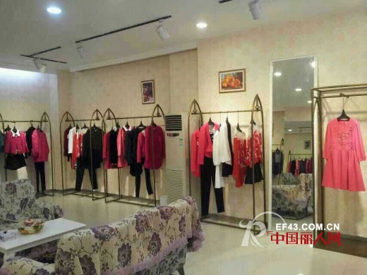 艺术女装“迪斯廷.凯”湖南东安专卖店隆重开业