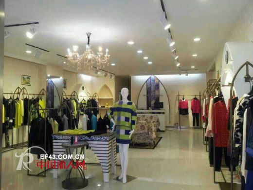 艺术女装“迪斯廷.凯”湖南东安专卖店隆重开业