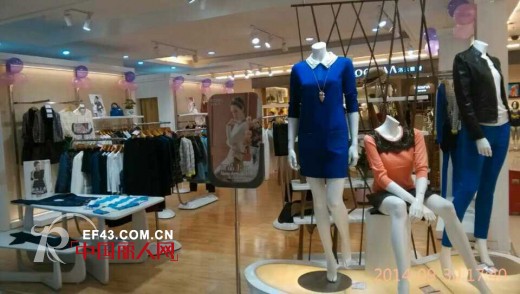 祝贺自由鸟湖北襄阳银泰百货店十一盛大开业!祝生意兴隆!