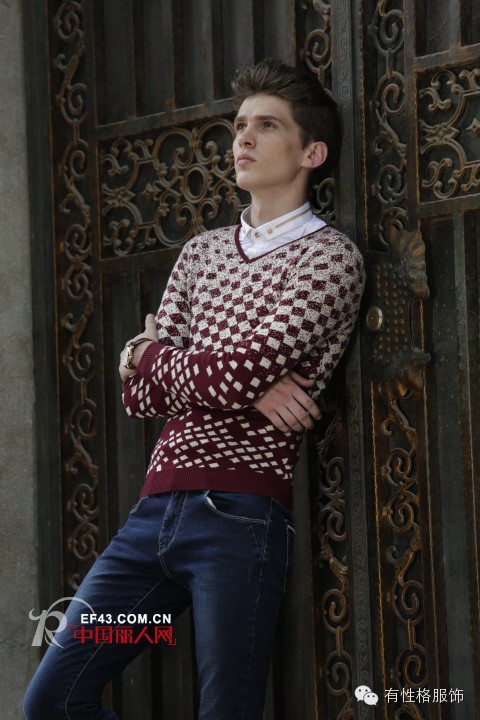 单品换季 根据领型选毛衣