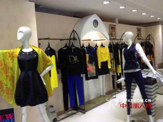 贺:迪斯廷.凯艺术女装广东珠海迎宾广场店开业大吉