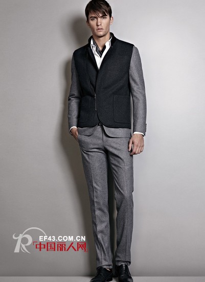 型男上班第一天穿什么 撞色夹克巧搭配