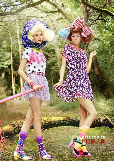 年轻女装品牌有哪些  美姬鼠年轻就要无极限