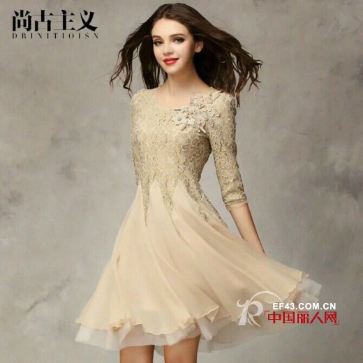 2014春季连衣裙 长款蕾丝透视裙装搭配