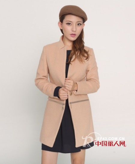 驼色外套怎么搭配 情人节约会穿驼色好看吗