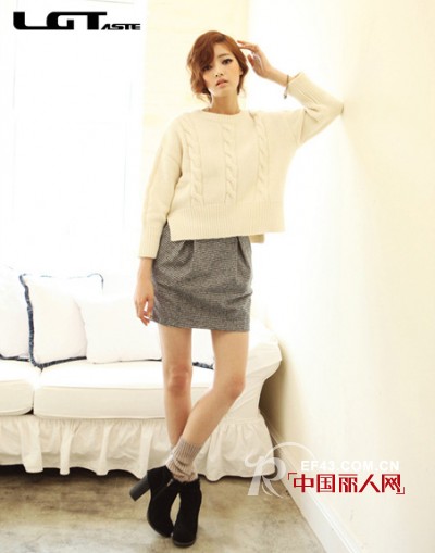 艾上乐品品牌女装 更显时尚的释放