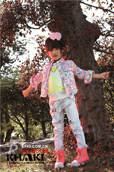 春夏小外套搭配 小外套配什么裤子好看