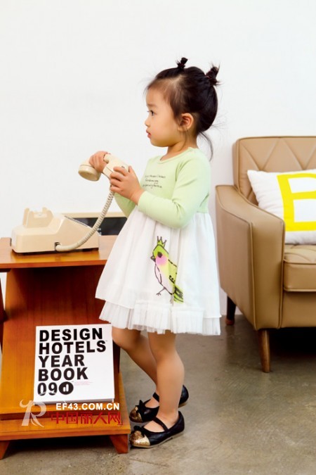 浅绿色是什么颜色 什么颜色拼接比较好看