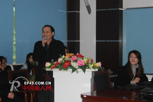 热烈祝贺叮当猫2014年度迎新评优大会顺利召开