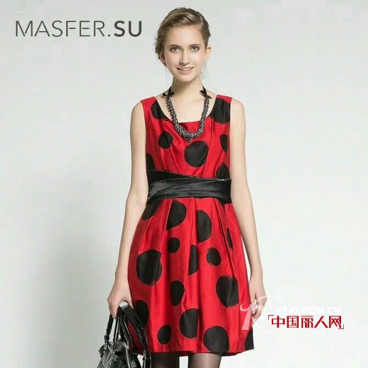 欧美英伦风新款连衣裙 打造都市职场女王范儿