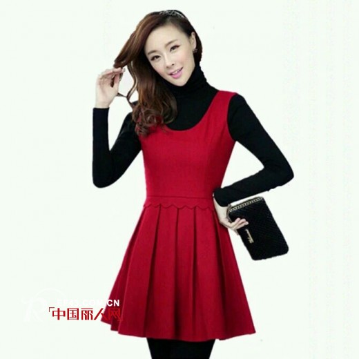 毛呢无袖连衣裙搭配 糖果色绽放优雅姿态