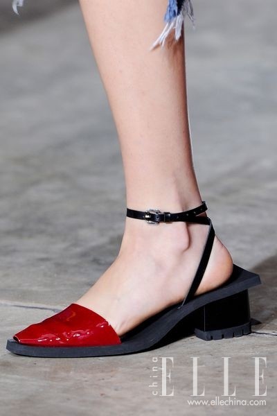 2014秋冬伦敦时装周上的那些美鞋