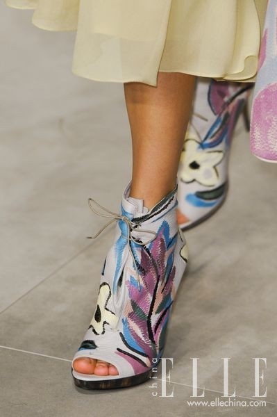2014秋冬伦敦时装周上的那些美鞋